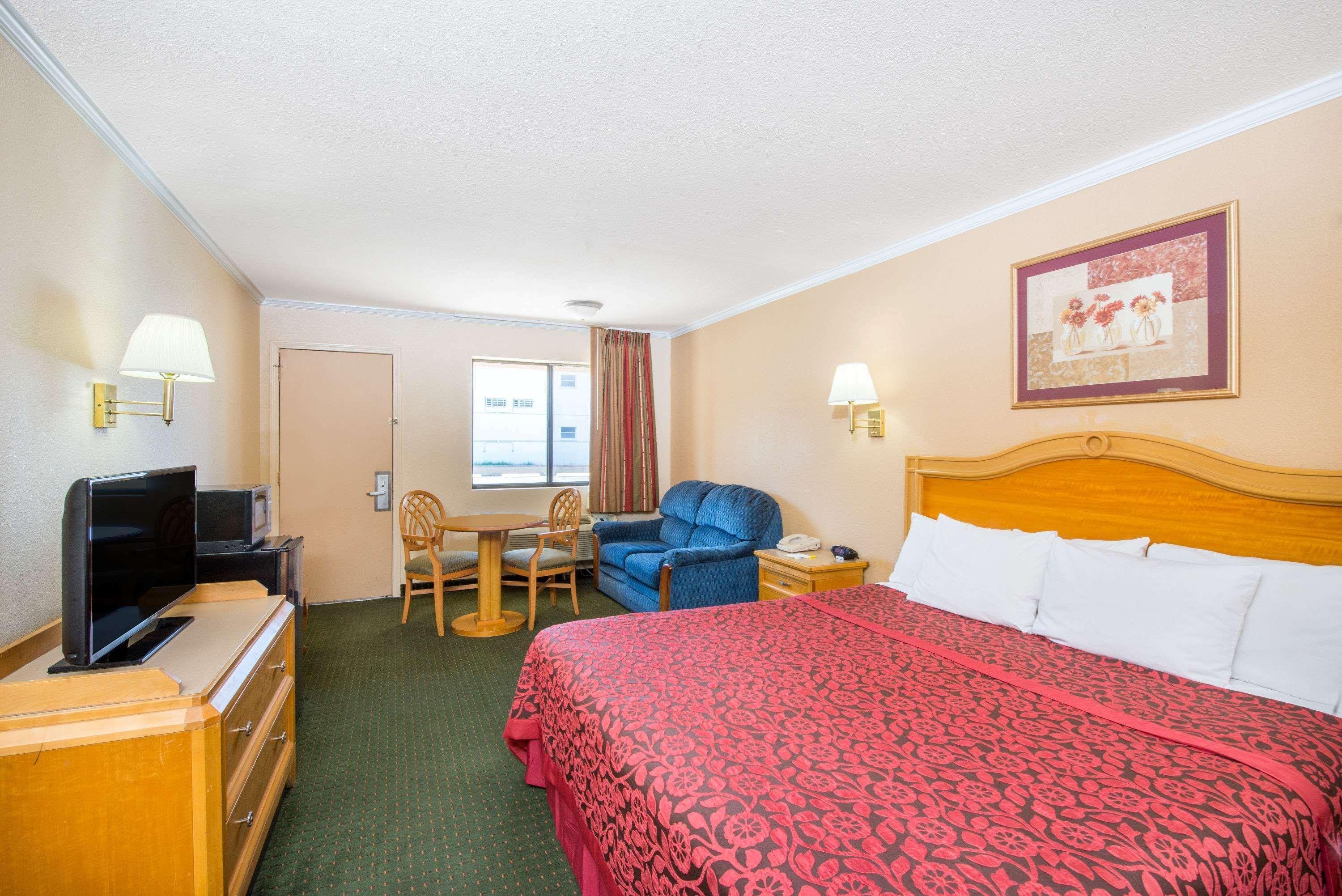 Days Inn By Wyndham Alamogordo White Sands Екстериор снимка