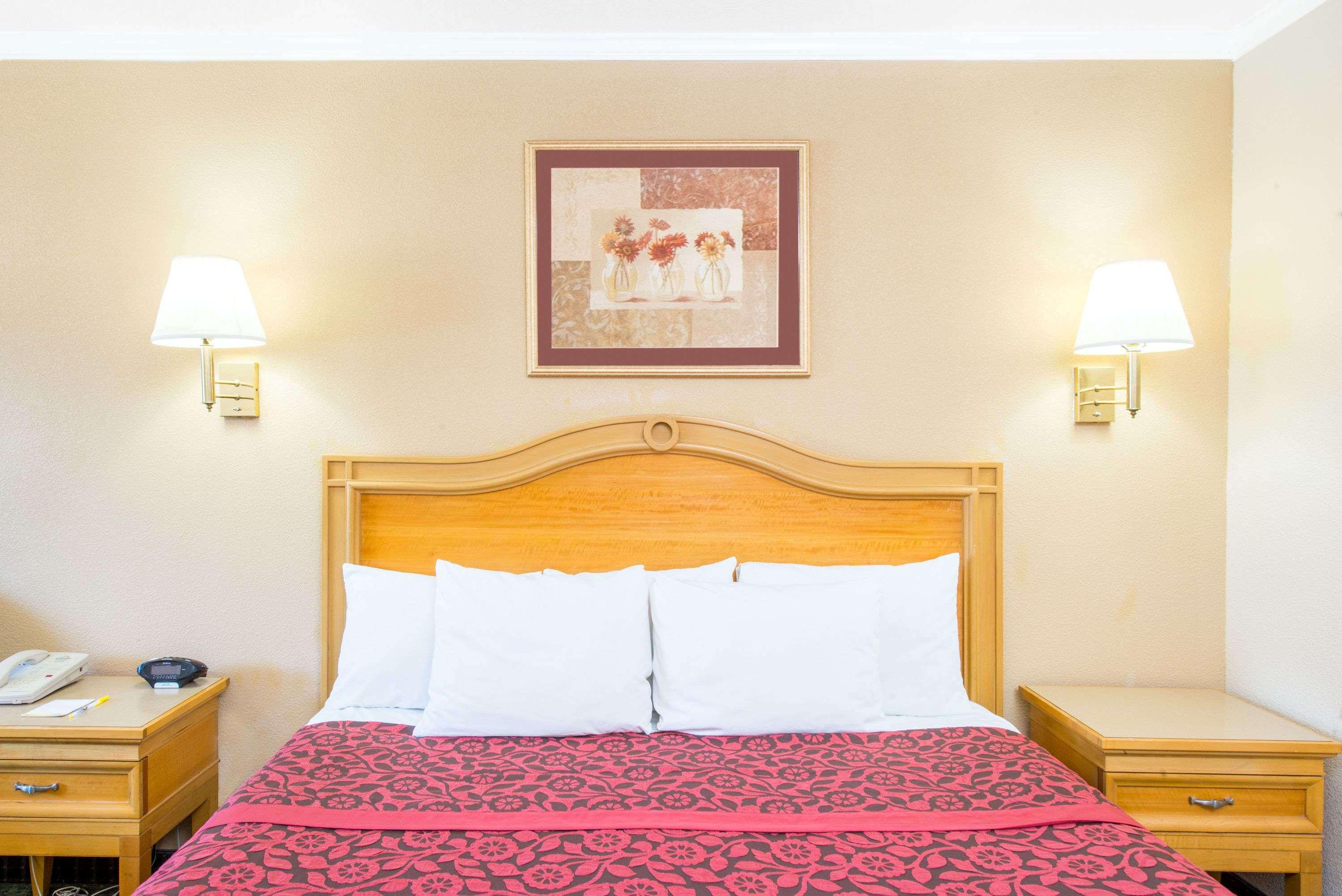 Days Inn By Wyndham Alamogordo White Sands Екстериор снимка