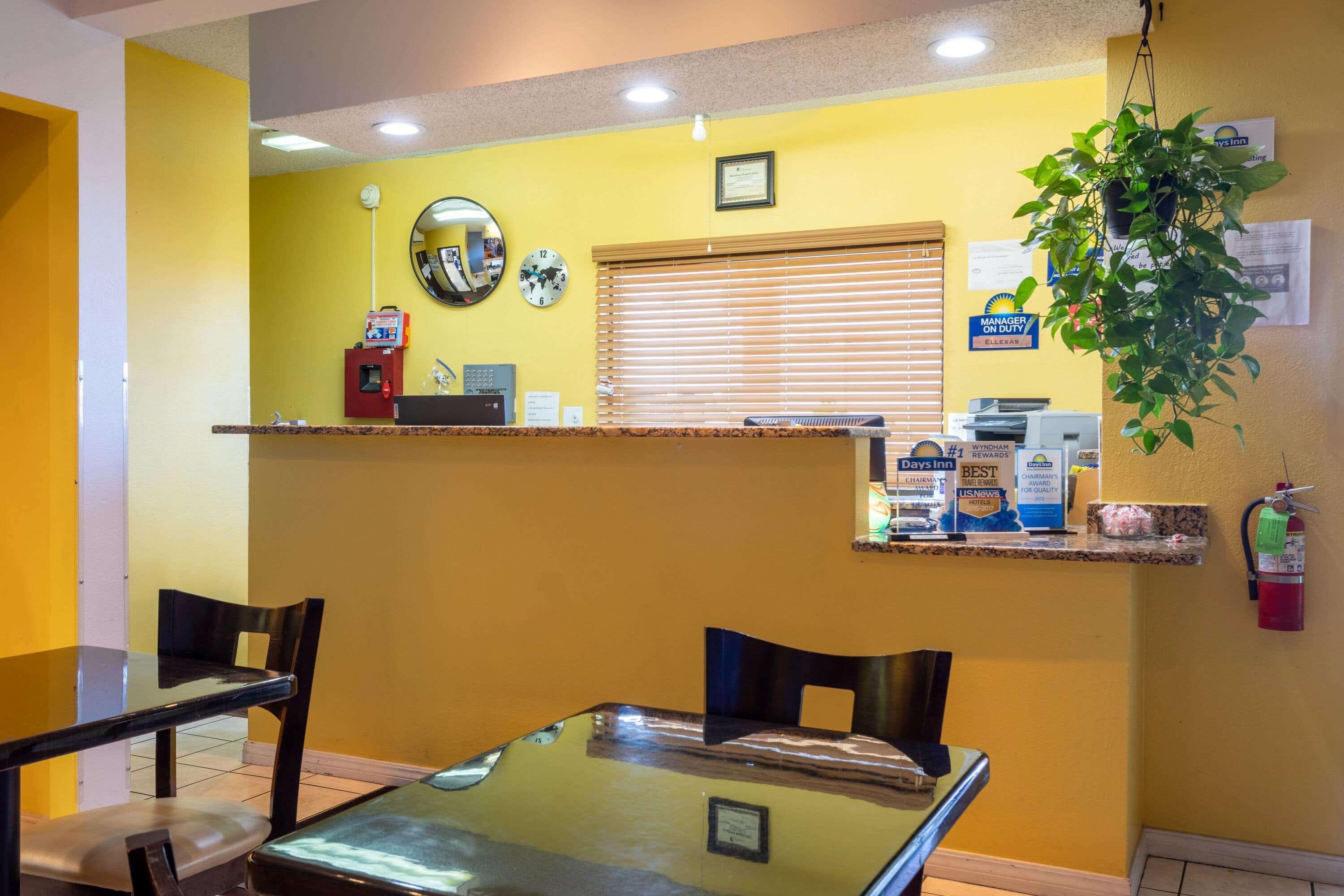 Days Inn By Wyndham Alamogordo White Sands Екстериор снимка