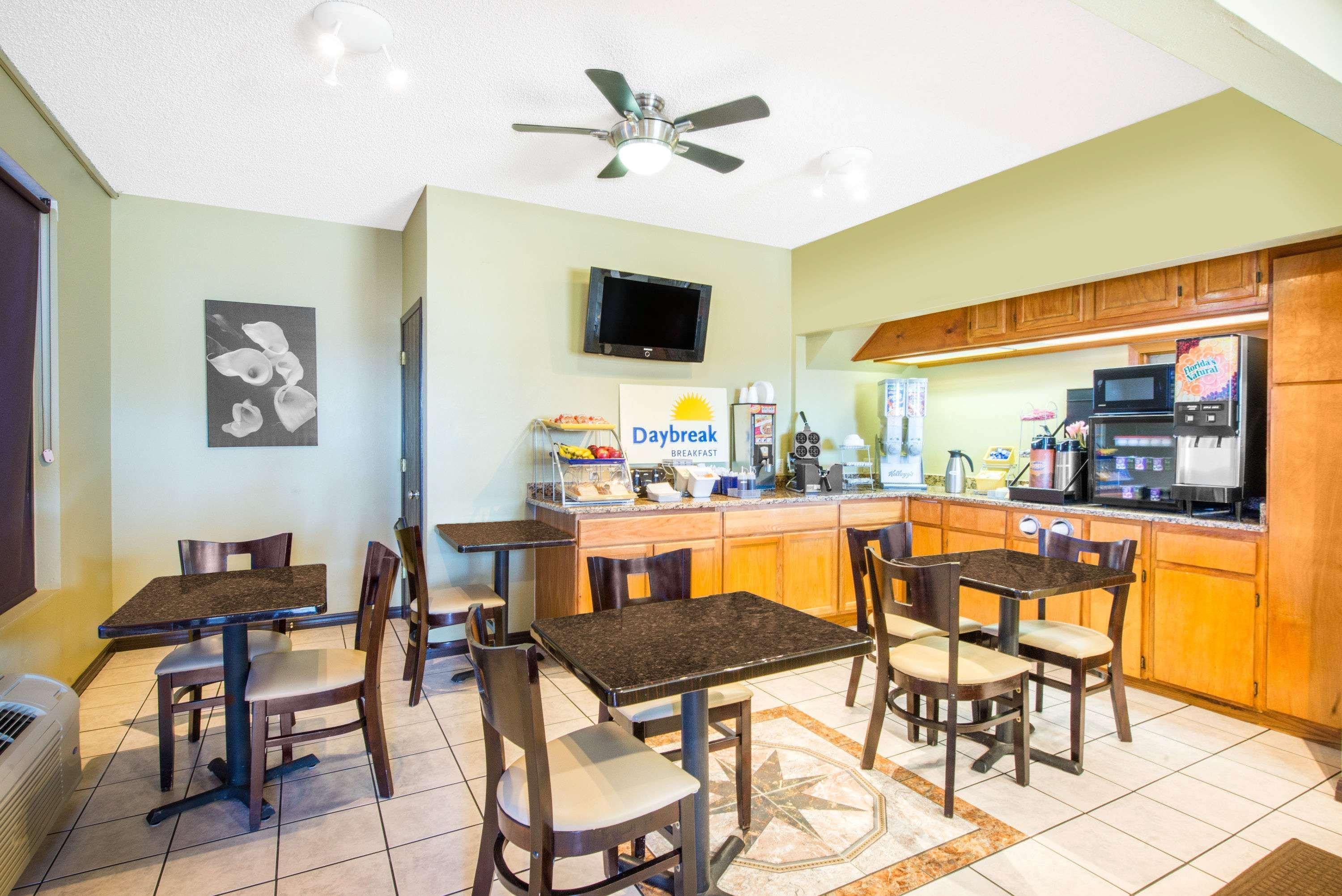 Days Inn By Wyndham Alamogordo White Sands Екстериор снимка